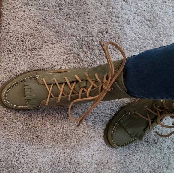 Sperry boots olive suede size 6m - Picture 8 of 13